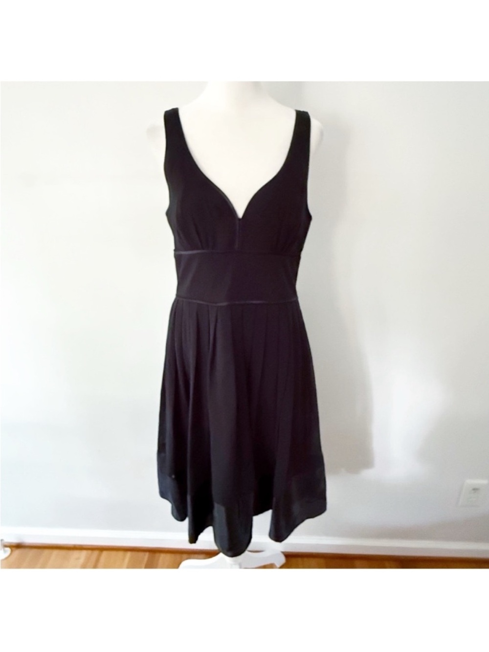Vintage Women Y2K Sheer Dress Size 8 Event Evening Party Timeless Minimalist